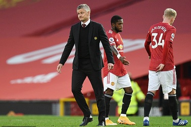 HLV Solskjaer có nguy cơ bị sa thải, Pochettino được chọn thay thế