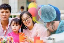 Quách Ngọc Tuyên lấy vợ kém 16 tuổi: Có 2 con, bà xã vẫn còn ham chơi