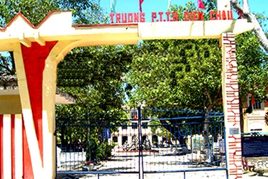 Bắt cóc học sinh lớp 10 tống tiền 800 triệu đồng