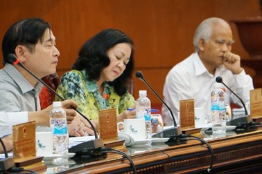 “DNNN làm ăn thua lỗ vẫn trả lương cao ngất”