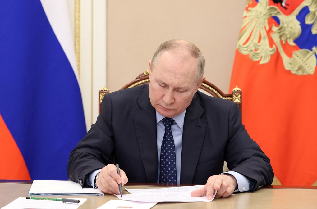 Ông Putin phê chuẩn sửa đổi luật bầu cử tổng thống - 1 Ông Putin phê chuẩn sửa đổi luật bầu cử tổng thống - 1