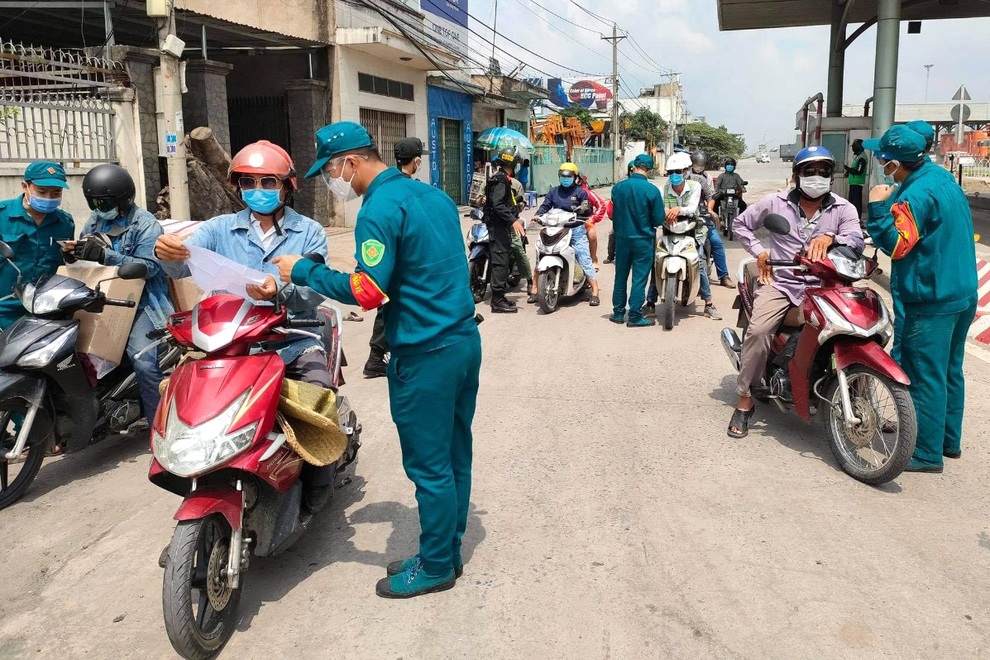 Bỏ áp dụng giấy đi đường với công nhân, người lao động tại Đồng Nai - 1 Bỏ áp dụng giấy đi đường với công nhân, người lao động tại Đồng Nai - 1
