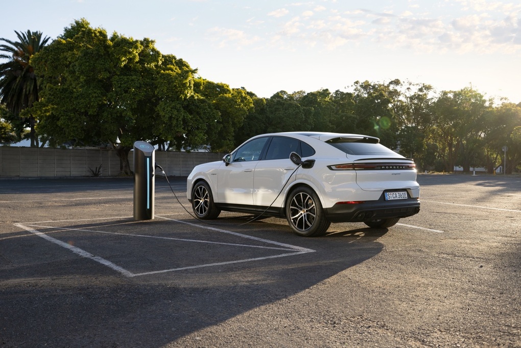 Porsche Cayenne 2024 lại có bản S với động cơ V8, thay đổi toàn diện - 8 Porsche Cayenne 2024 lại có bản S với động cơ V8, thay đổi toàn diện - 8