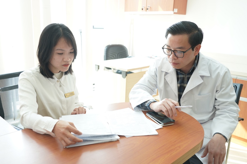 Chiến thắng ung thư xương, cô gái đầu quân vào ngành y để trả ơn cuộc đời - 2 Chiến thắng ung thư xương, cô gái đầu quân vào ngành y để trả ơn cuộc đời - 2