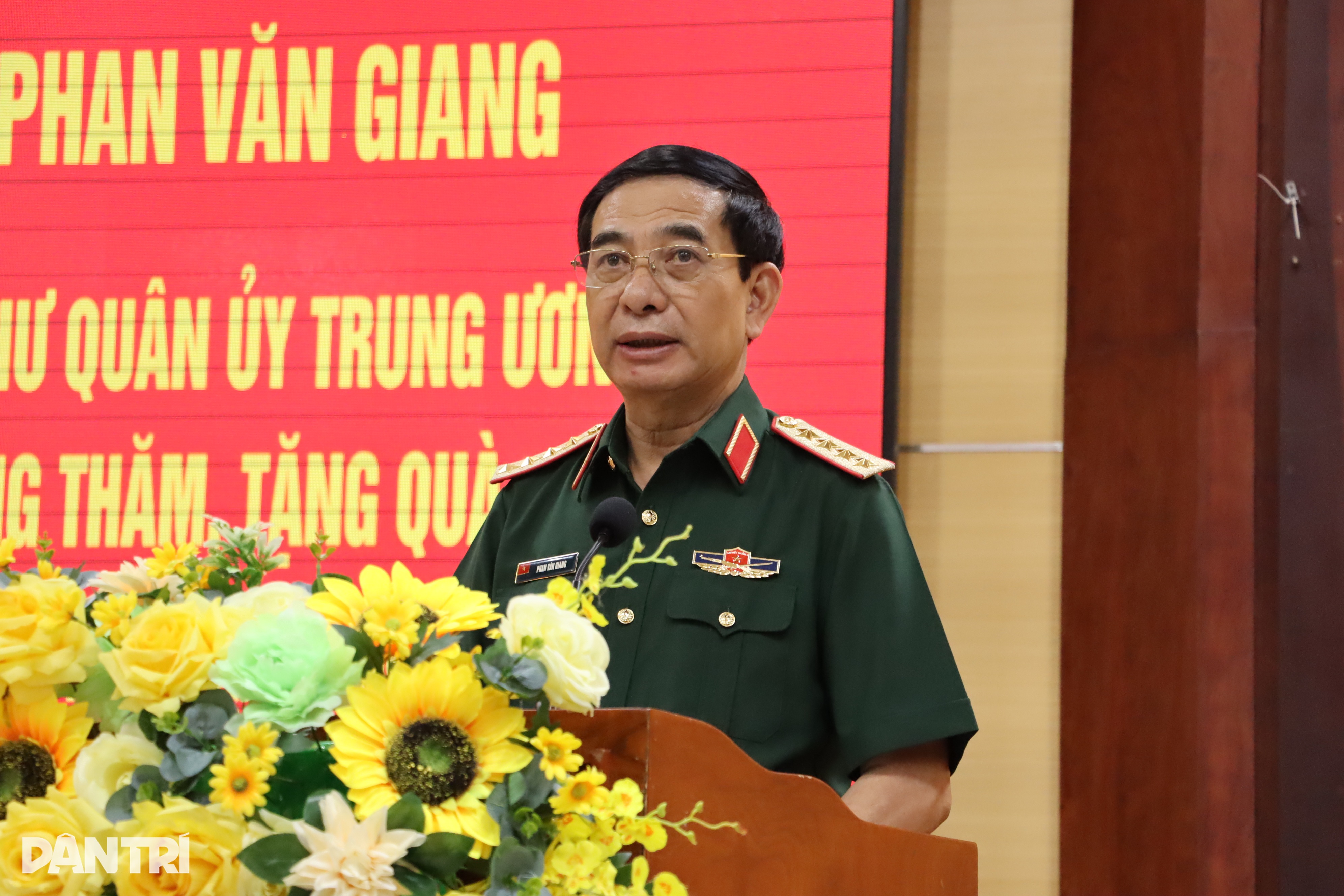 Đại tướng Phan Văn Giang thăm, tặng quà người có công tại Đắk Lắk - 6