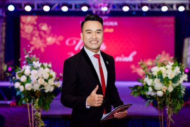 Chàng trai 9X “thổi hồn” vào lời dẫn chương trình