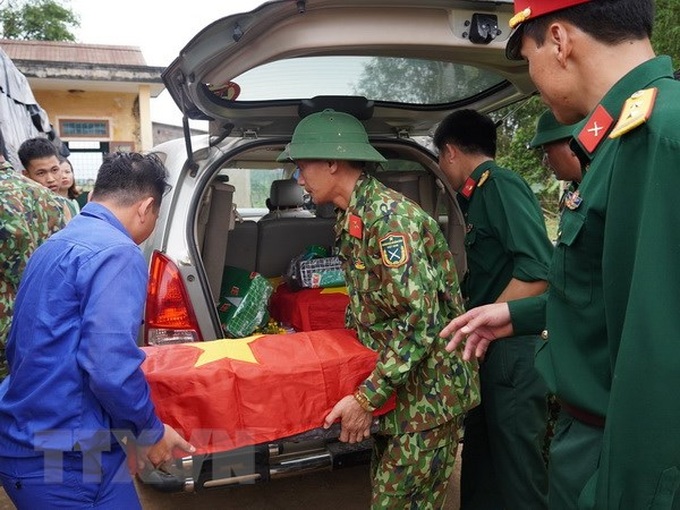 Tìm kiếm, cất bốc 12 bộ hài cốt liệt sĩ tại huyện miền núi Quảng Trị - Ảnh 1. Tìm kiếm, cất bốc 12 bộ hài cốt liệt sĩ tại huyện miền núi Quảng Trị - Ảnh 1.