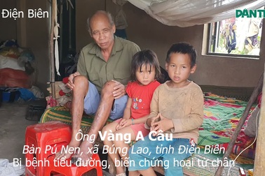 Xót cảnh người cha nghèo vùng cao hoại tử chân, 5 con thơ đói khổ
