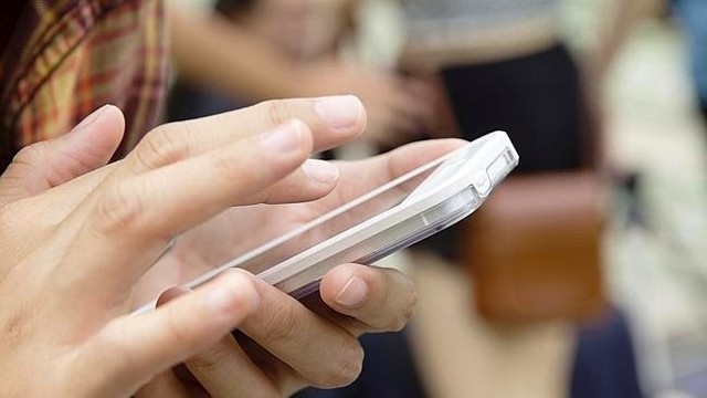 Tại sao học trò "nghiện" mạng xã hội?