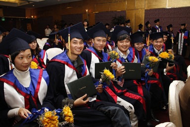 Làm thế nào để tránh "gian lận" công bố tỷ lệ sinh viên tốt nghiệp có việc làm?