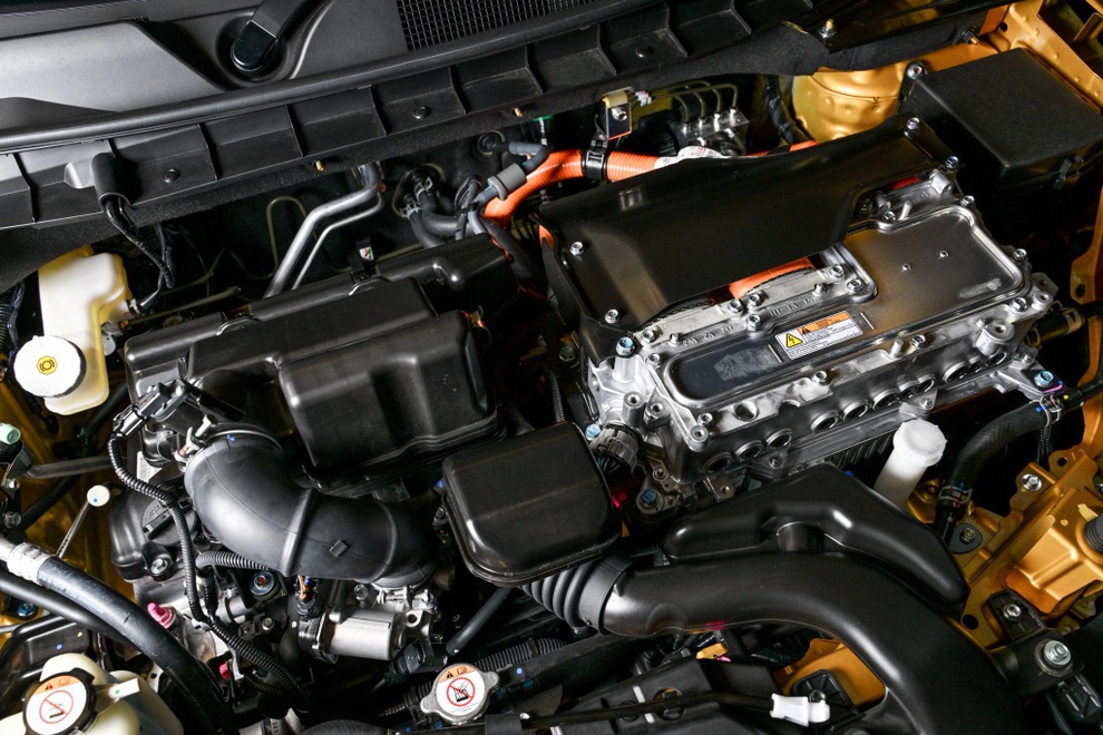 Mitsubishi Xforce hybrid uống chỉ 4,1 lít xăng/100km, đắt hơn Yaris Cross - 2 Mitsubishi Xforce hybrid uống chỉ 4,1 lít xăng/100km, đắt hơn Yaris Cross - 2