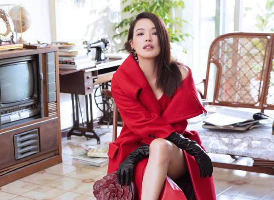 Hôn nhân kín tiếng nhưng viên mãn của mỹ nhân gợi cảm Thư Kỳ - 5 Hôn nhân kín tiếng nhưng viên mãn của mỹ nhân gợi cảm Thư Kỳ - 5