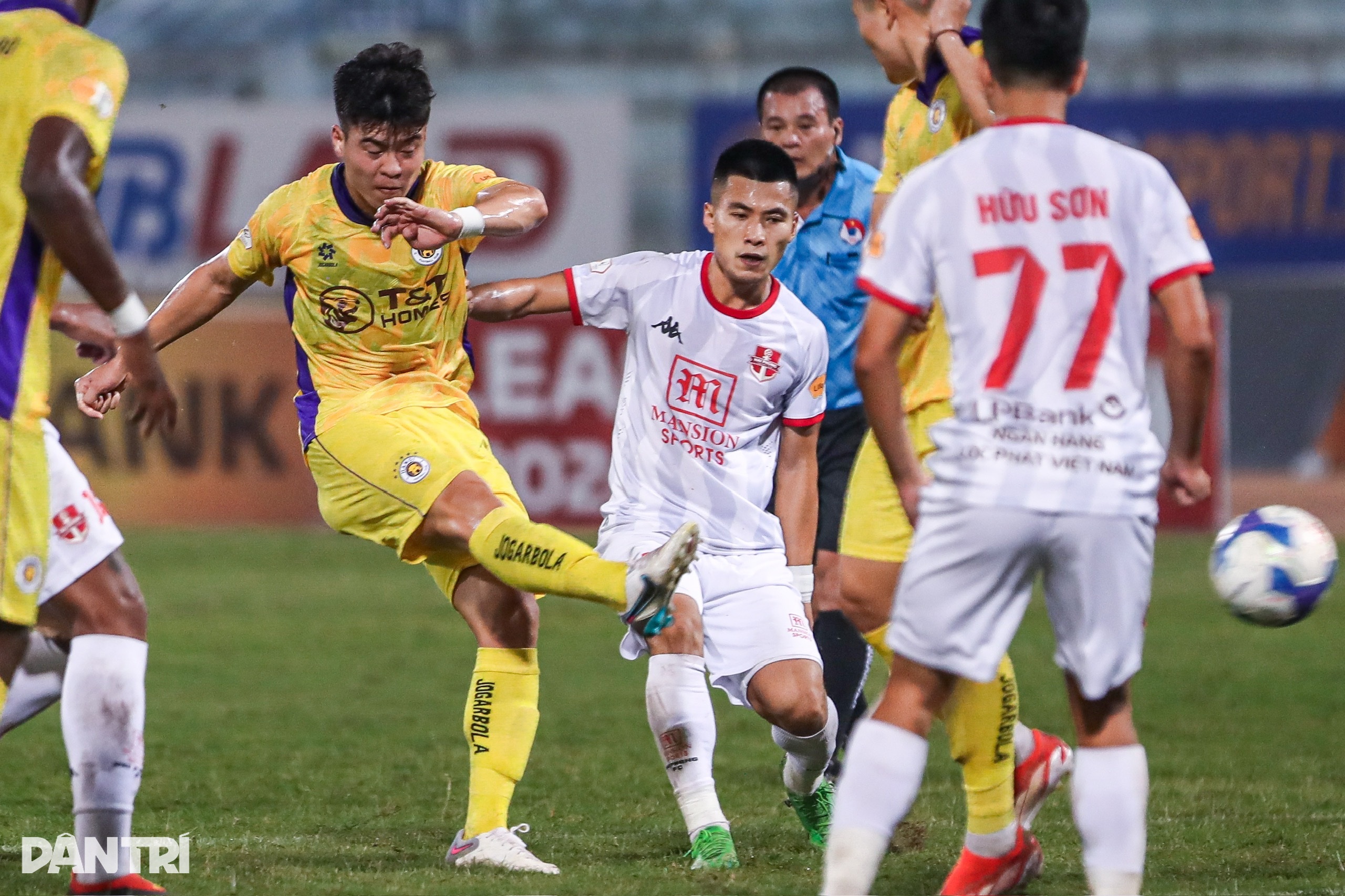 Văn Quyết lập công, Hà Nội FC vẫn phải chia điểm trước Hải Phòng - 3 Văn Quyết lập công, Hà Nội FC vẫn phải chia điểm trước Hải Phòng - 3