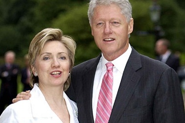  Chuyện tình "cặp đôi quyền lực" Hillary - Bill Clinton lên phim  
