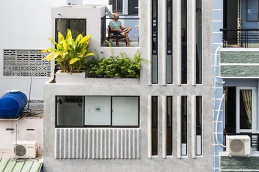 Nhà ống hình chữ nhật tưởng nhỏ mà hóa rộng