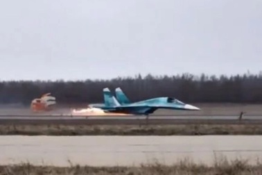 Quyết định phút chót đã giúp phi hành đoàn Nga cứu "xe tăng bay" Su-34