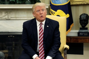 Ông Trump có phạm luật nếu tiết lộ thông tin mật?