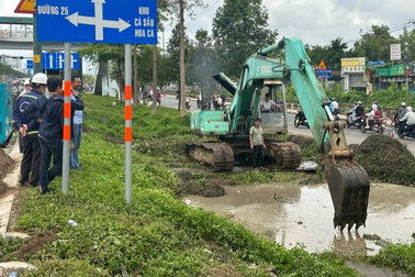 TPHCM: Đã khắc phục sự cố vỡ đường ống nước lớn