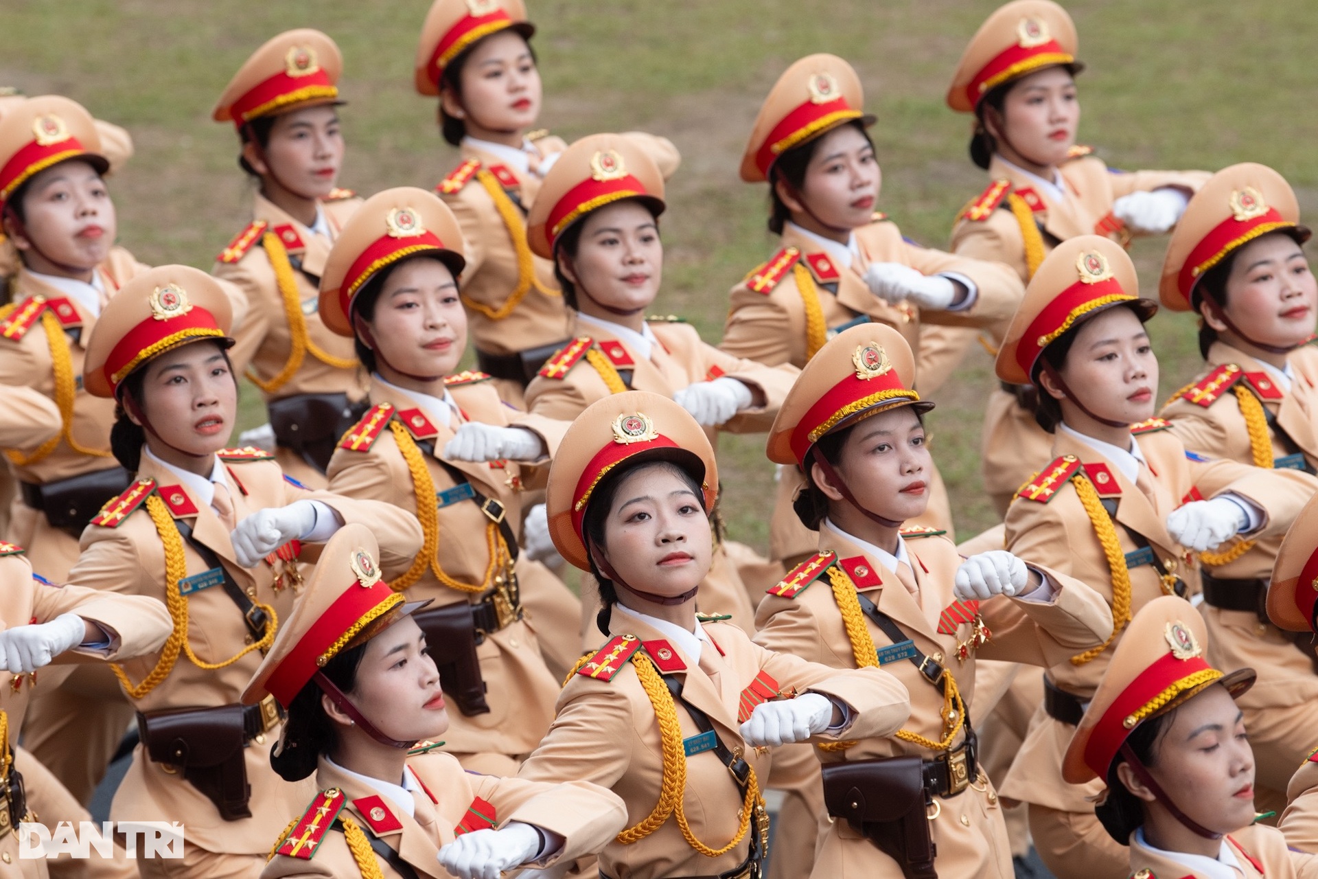 Hình ảnh ấn tượng Lễ diễu binh kỷ niệm 70 năm Chiến thắng Điện Biên Phủ - 13 Hình ảnh ấn tượng Lễ diễu binh kỷ niệm 70 năm Chiến thắng Điện Biên Phủ - 13