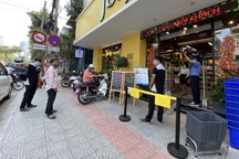 Tỉnh thành cả nước đồng loạt điều chỉnh theo "cách ly xã hội giai đoạn 2"