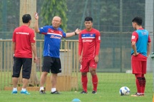 HLV Park Hang Seo suýt nổi nóng với tuyển thủ Việt Nam