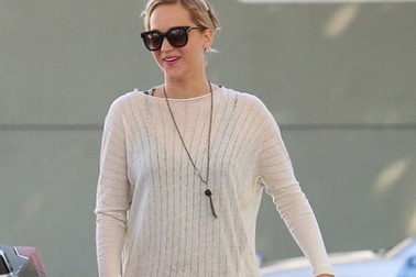 Jennifer Lawrence "đá" Chris Martin vì ghen tuông