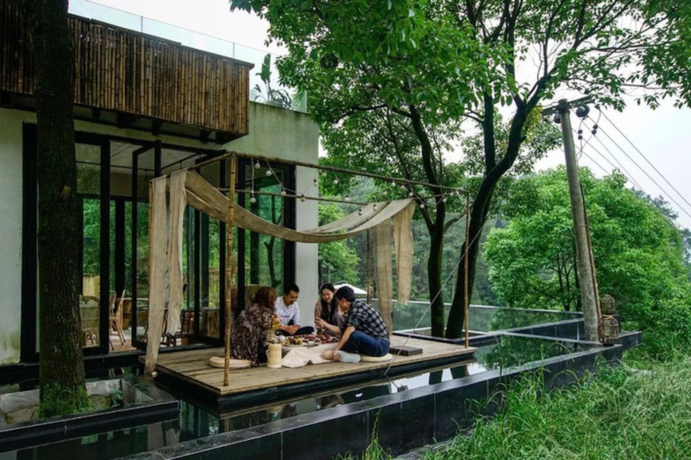 Nữ biên tập viên bỏ việc lương cao về ngoại ô dựng nhà đẹp mê giữa rừng núi - 6 Nữ biên tập viên bỏ việc lương cao về ngoại ô dựng nhà đẹp mê giữa rừng núi - 6