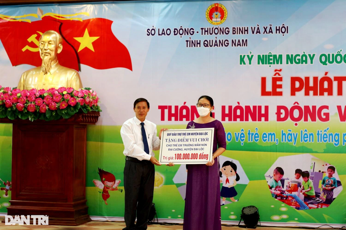 Đừng để phải nói giá như trước những vụ bạo hành trẻ - 2 Đừng để phải nói giá như trước những vụ bạo hành trẻ - 2