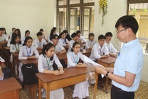 Phú Yên, Bình Định cho học sinh nghỉ học từ hôm nay để tránh bão số 12