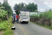 Công an làm việc với mẹ nữ sinh 14 tuổi tử vong do tai nạn giao thông