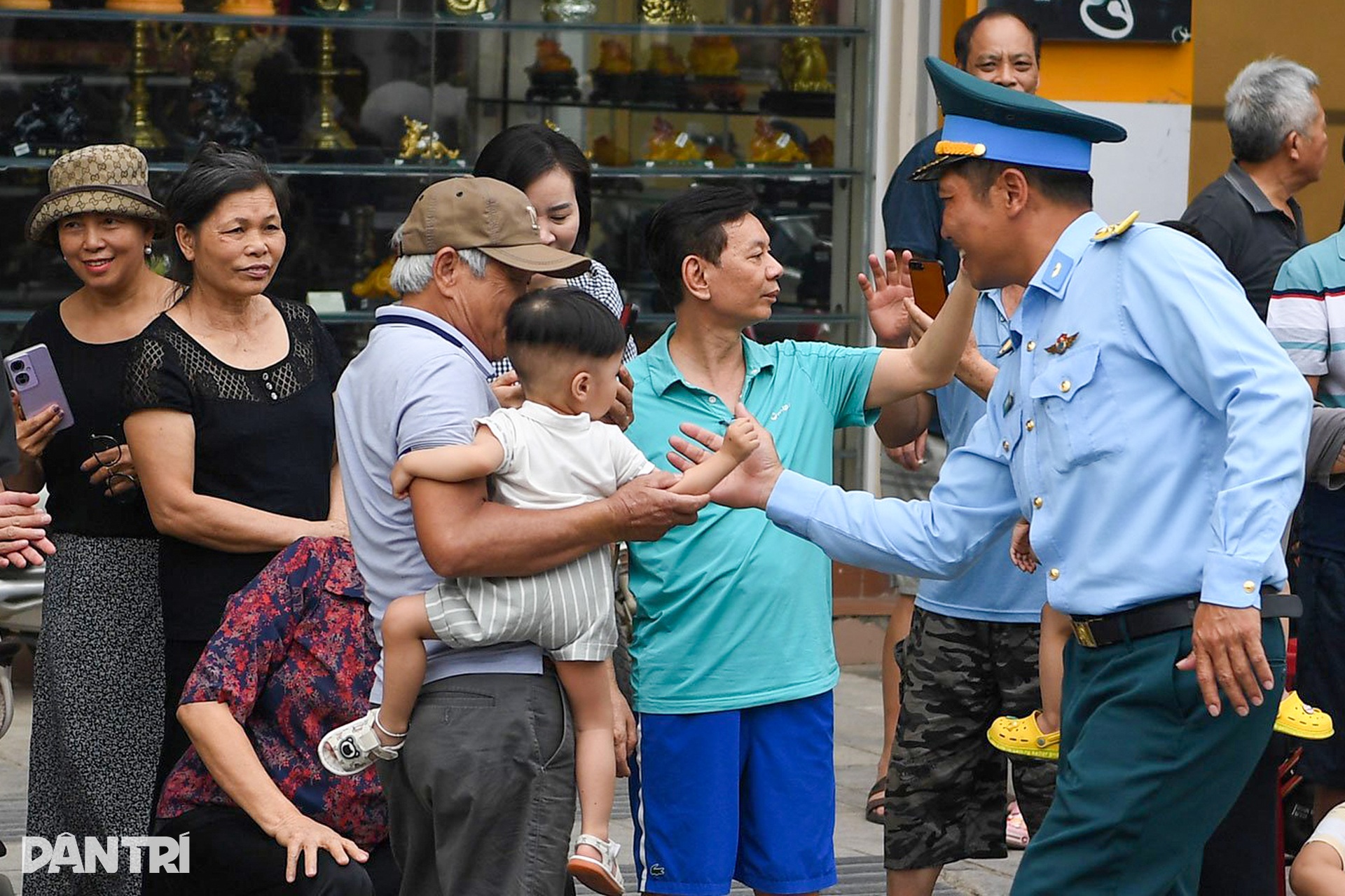 Cuộc tề tựu đồng bào trong ngày vui nhất miền Tây Bắc - 19