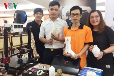 Sinh viên chế tạo máy in 3D phục vụ đời sống