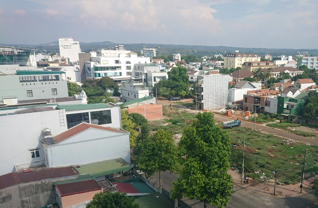 Nhiều lãnh đạo, nguyên lãnh đạo Sở Tài chính Đắk Lắk bị phê bình - 1 Nhiều lãnh đạo, nguyên lãnh đạo Sở Tài chính Đắk Lắk bị phê bình - 1