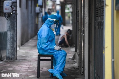 Hà Nội khẩn tìm người đến ngân hàng có liên quan F0