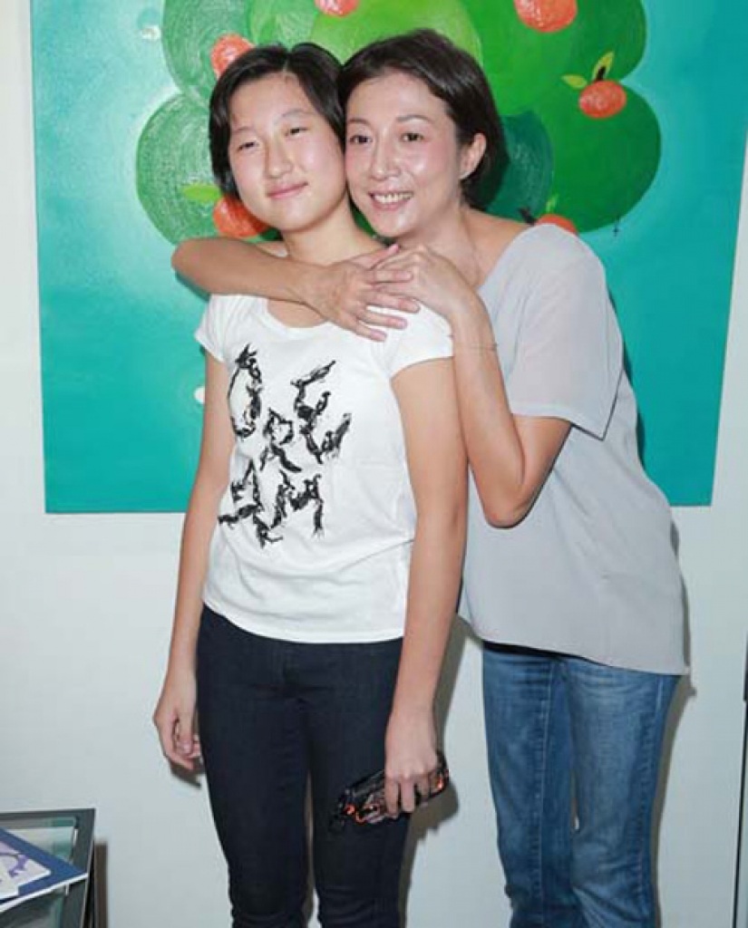 Các tài tử nổi tiếng đối xử với con riêng như thế nào? - 10