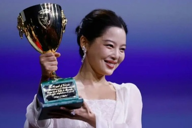 Diễn viên Trung Quốc đoạt giải Nữ chính xuất sắc nhất Liên hoan phim Venice
