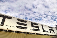 Ngành ô tô Mỹ tê liệt vì dịch Covid-19