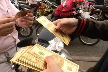 Cận Tết săn “đô vàng may mắn” lì xì