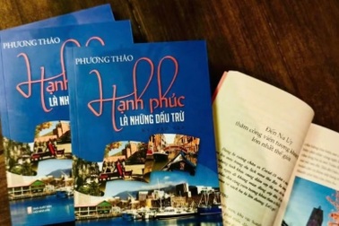 "Hạnh phúc là những dấu trừ": Cuốn sách giàu cảm xúc, hướng về ánh sáng