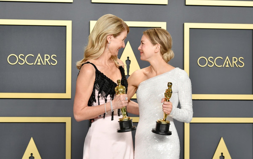 Brad Pitt rạng rỡ bên tượng vàng Oscar - 6 Brad Pitt rạng rỡ bên tượng vàng Oscar - 6