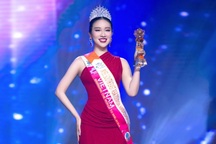 Vũ Quỳnh Trang nhận giải Hoa hậu Đại sứ Du lịch Đông Nam Á