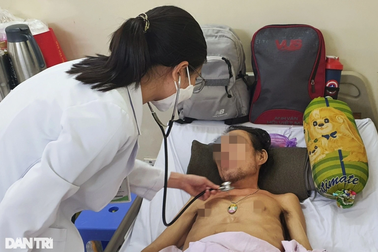 Bàng hoàng phát hiện ung thư di căn phổi sau khi bị đau lưng