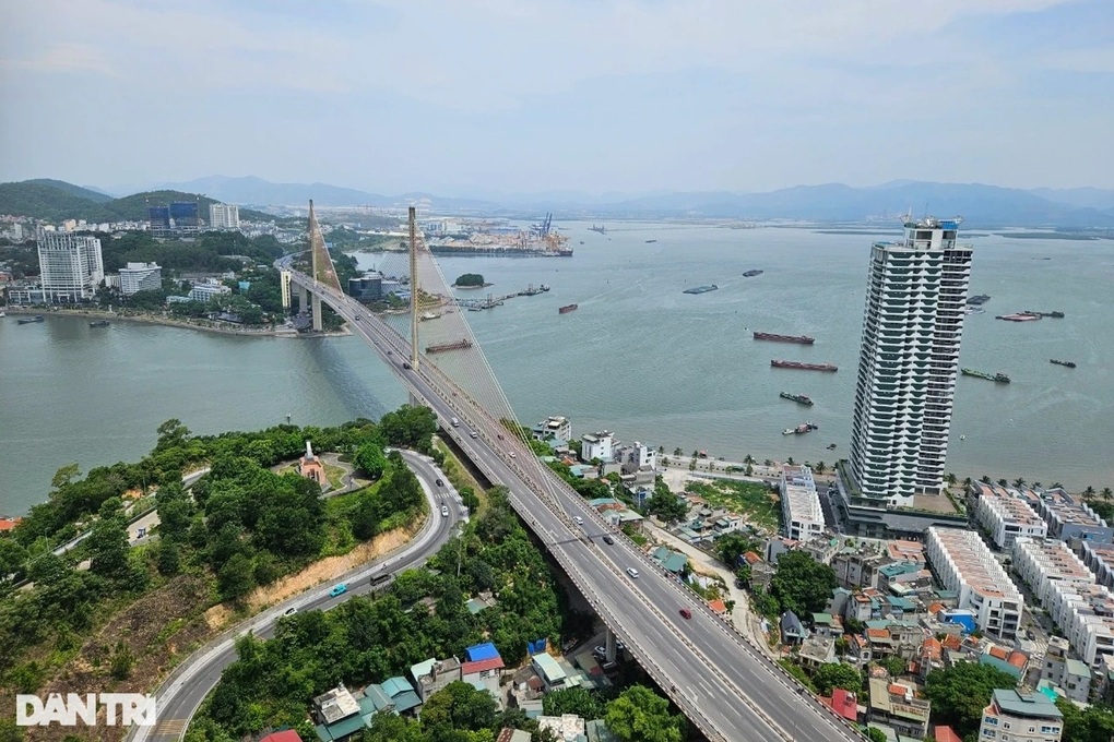 Quảng Ninh kêu gọi đầu tư hơn 22.000 tỷ đồng xây nhà hát tại Bãi Cháy - 1 Quảng Ninh kêu gọi đầu tư hơn 22.000 tỷ đồng xây nhà hát tại Bãi Cháy - 1