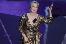 Meryl Streep nhận giải Nữ diễn viên chính xuất sắc nhất