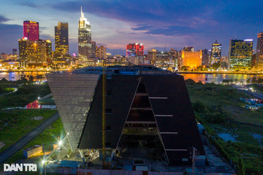 Trung tâm triển lãm 800 tỷ nằm "đắp chiếu" hơn 7 năm ở khu Thủ Thiêm TPHCM