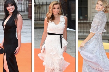 Dàn người đẹp Anh đọ dáng