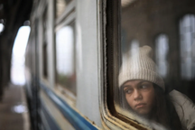 Nỗi lòng của "Thế hệ lửa" Ukraine: Phải sống sót trước, tính tương lai sau