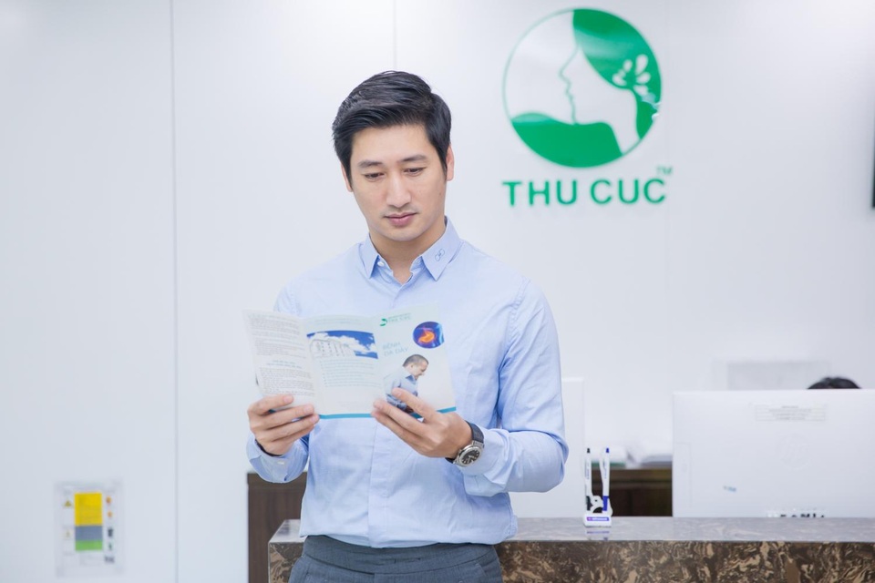 Thái (Hoa hồng trên ngực trái) “chột dạ” đi nội soi dạ dày - 1 Thái (Hoa hồng trên ngực trái) “chột dạ” đi nội soi dạ dày - 1