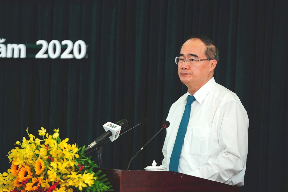 Bí thư Thành uỷ TPHCM: “Cảnh giác cao độ, không để dịch Covid-19 lây lan” - 2