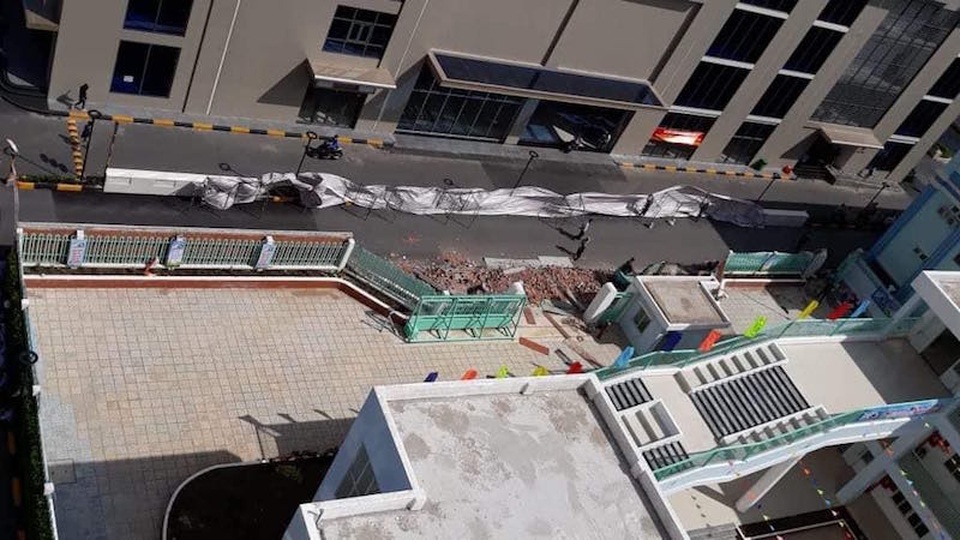 Vừa dọn về ở, cư dân tá hoả vì đường nội bộ thành đường công cộng - 1 Vừa dọn về ở, cư dân tá hoả vì đường nội bộ thành đường công cộng - 1
